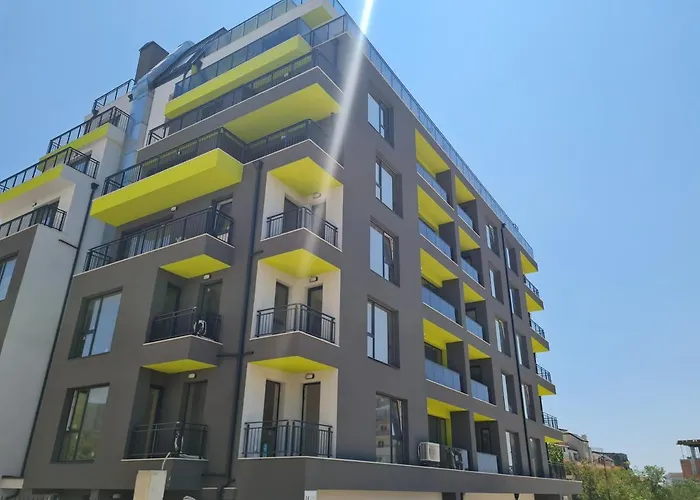 Art דירה וארנה